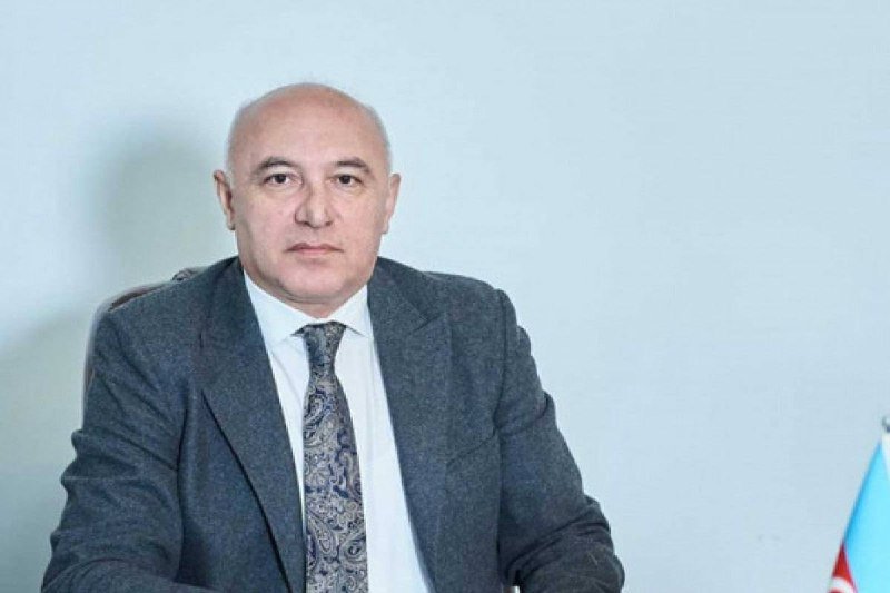 Deputat tıxac problemini həll edə bilməyənlərin yerinə üzr istədi