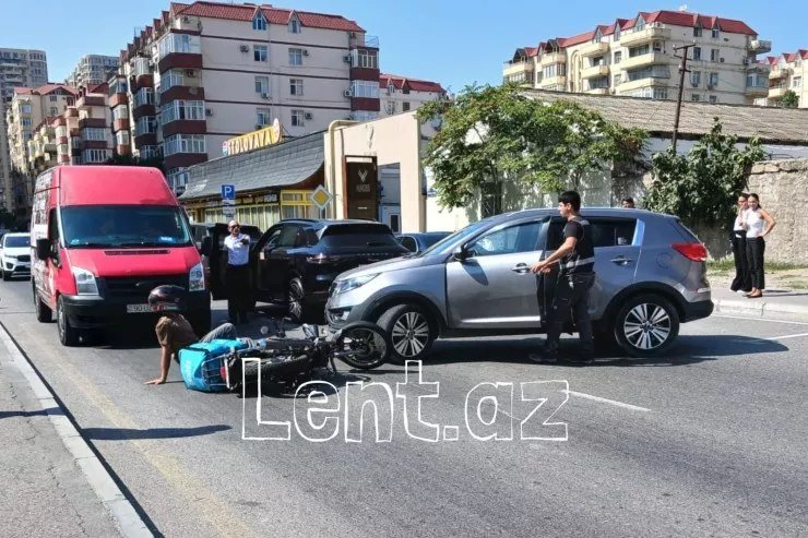 Bakıda moto-kuryeri avtomobil vurub