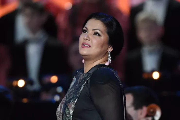 Anna Netrebko 55 yaşını Parisdə qeyd edib