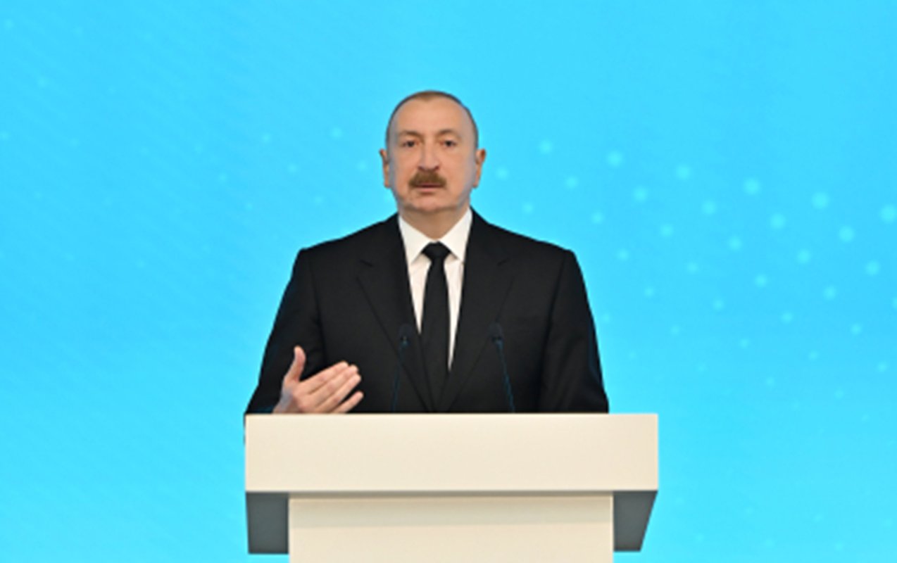 İlham Əliyev Forum iştirakçılarına müraciət etdi
