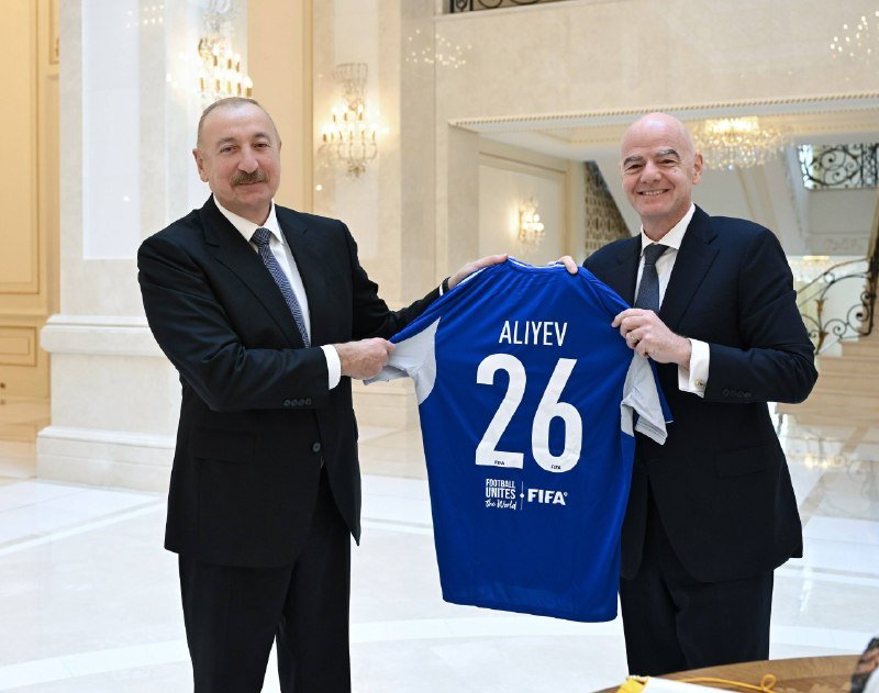 İlham Əliyev FIFA-nın prezidentini qəbul edib