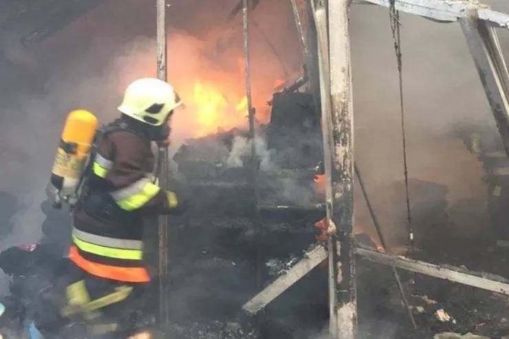Bakıda köşkdə yanğın gözətçinin ölümü ilə nəticələnib