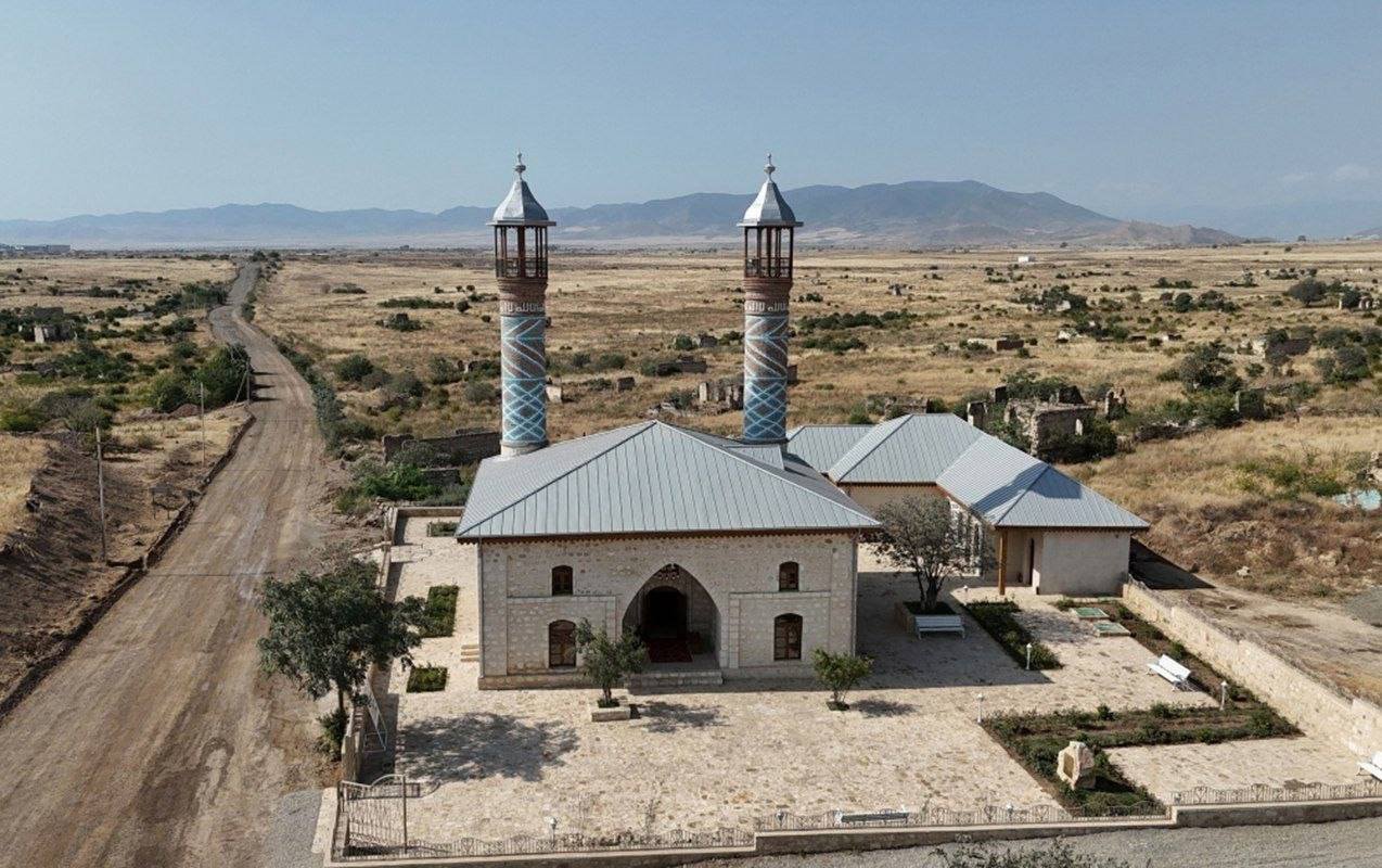 🕌 Azad olunmuş ərazilərdə indiyədək 12 məscid bərpa edilib.